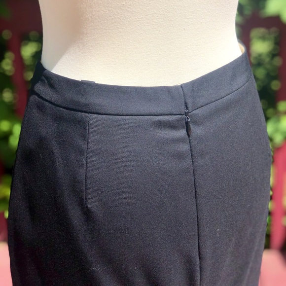 J.Crew No.2 Pencil Skirt in Italian Wool Sz 6 - Picture 3 of 5